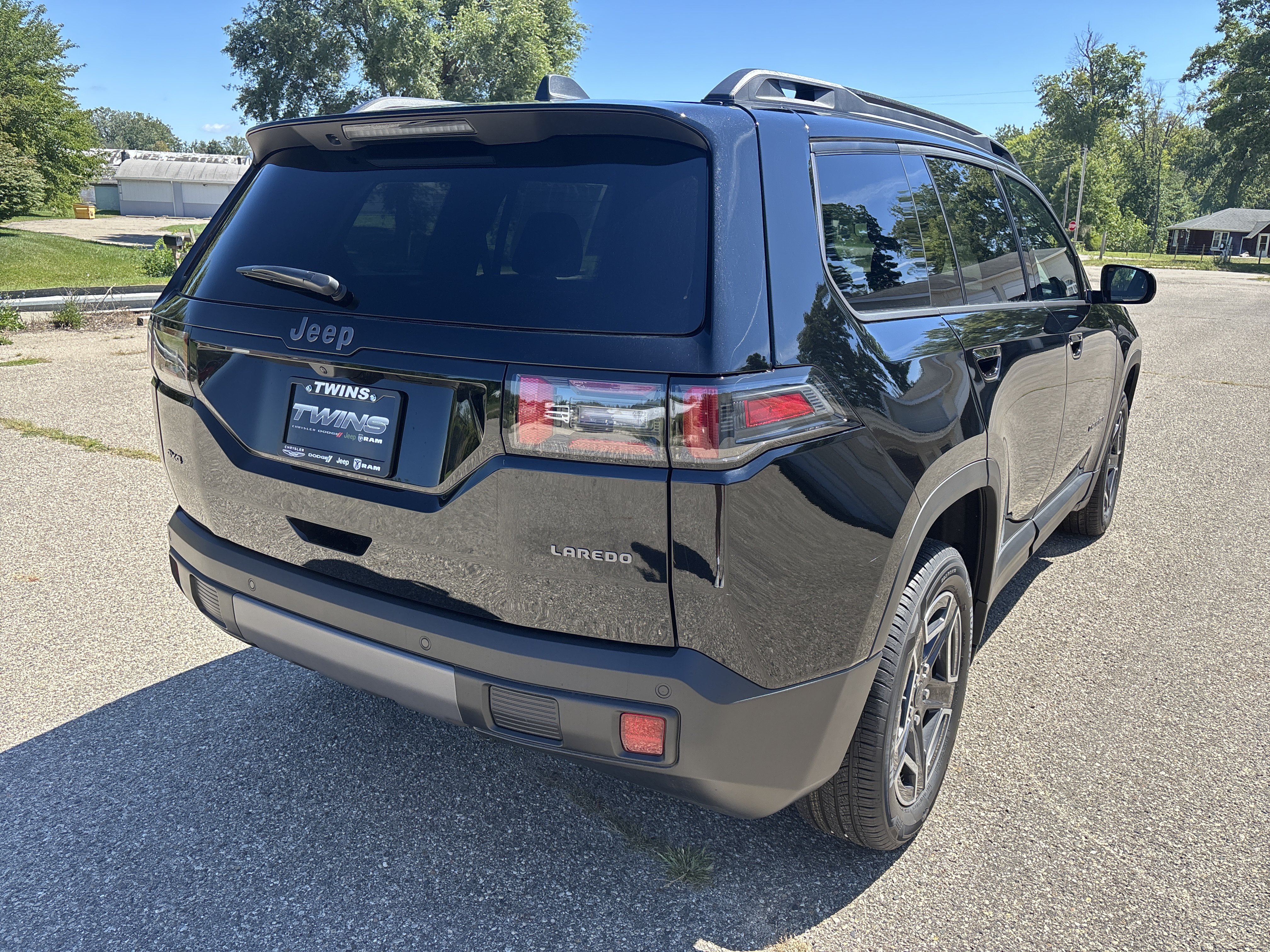 New 2026 Jeep Cherokee Laredo AWD/4WD image 3