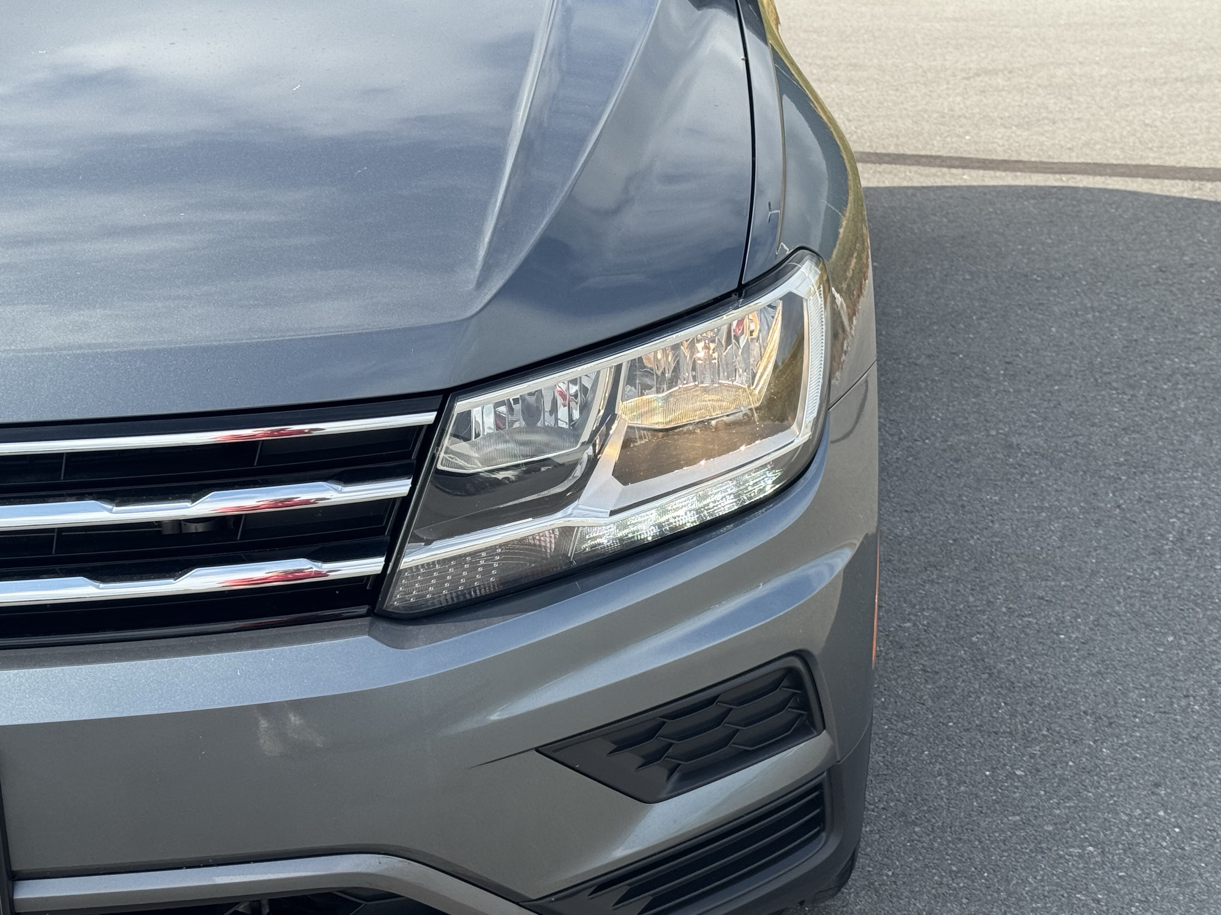 Used 2021 Volkswagen Tiguan SE AWD/4WD image 10