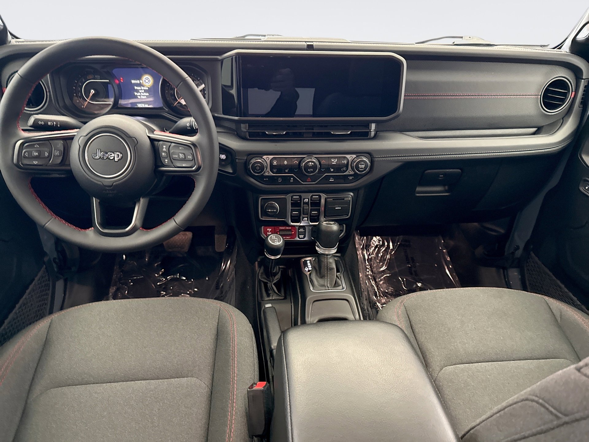 Used 2024 Jeep Wrangler Rubicon w/ Technology Group image 14