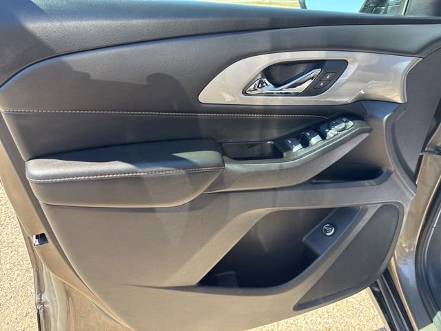 Used 2020 Chevrolet Traverse LT w/ LPO, Floor Liner Package AWD/4WD image 21