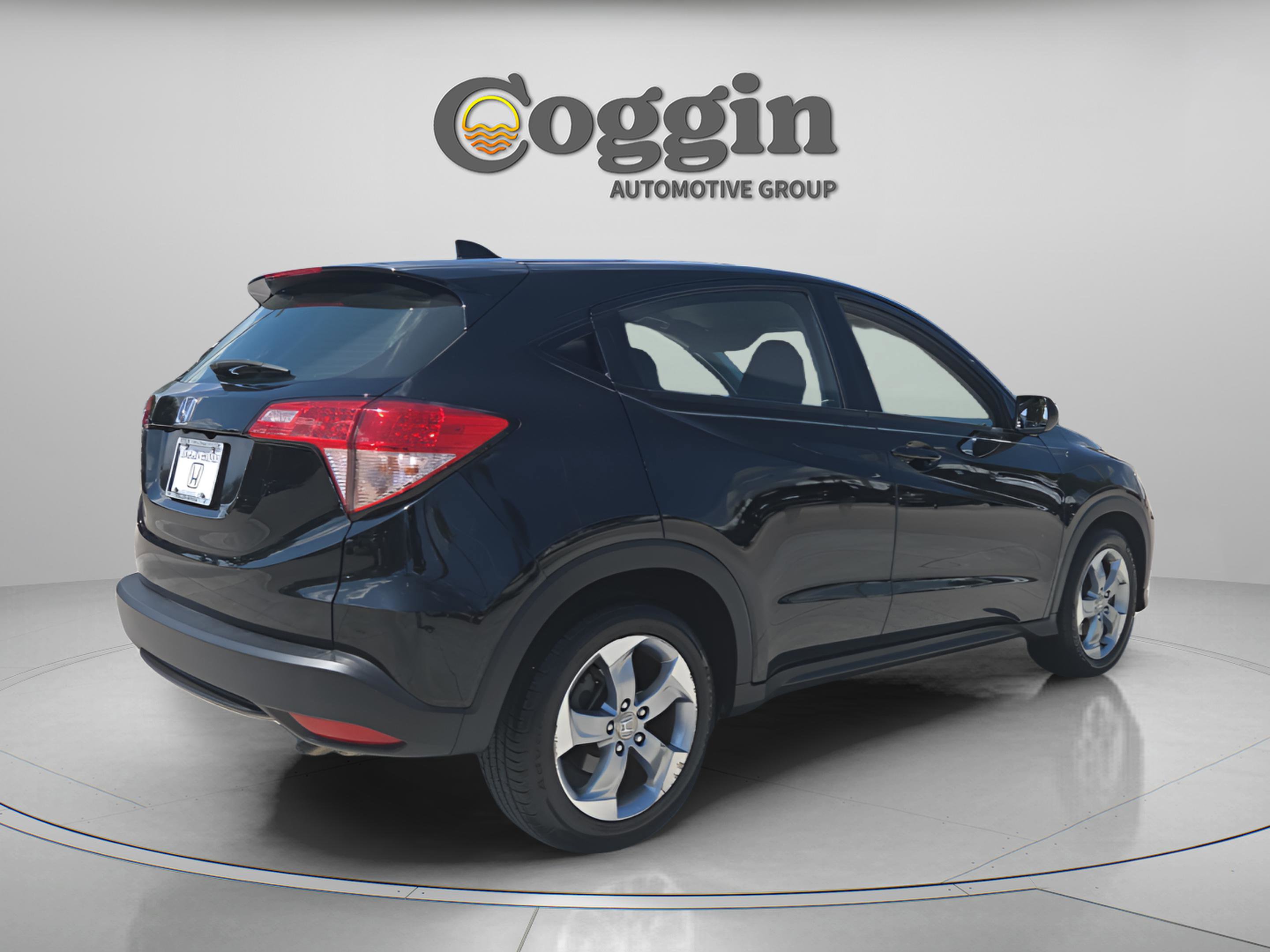 Used 2017 Honda HR-V LX image 5
