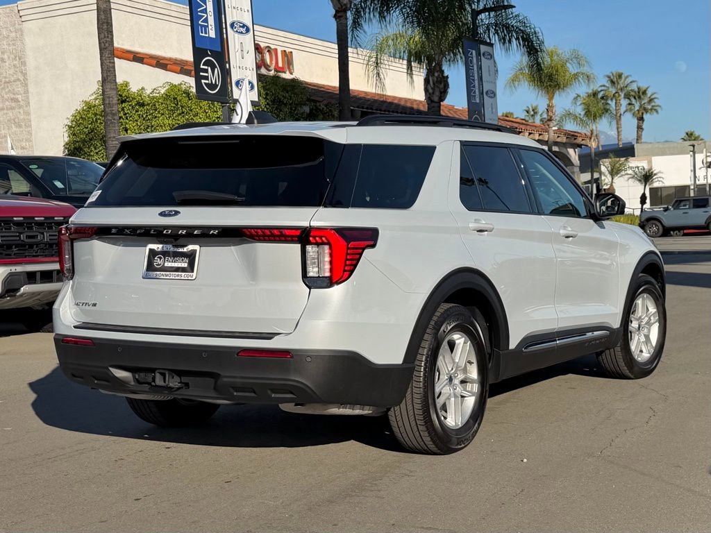 Used 2025 Ford Explorer Active image 8