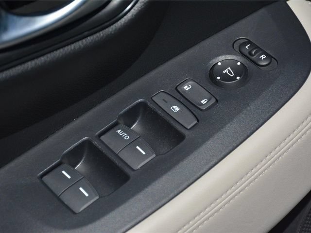 Used 2024 Honda HR-V LX image 13