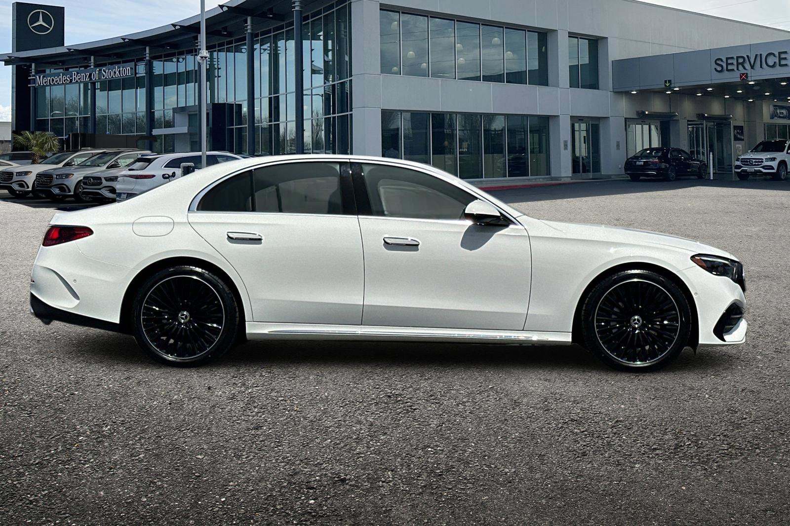 New 2025 Mercedes-Benz E 350 Sedan image 3