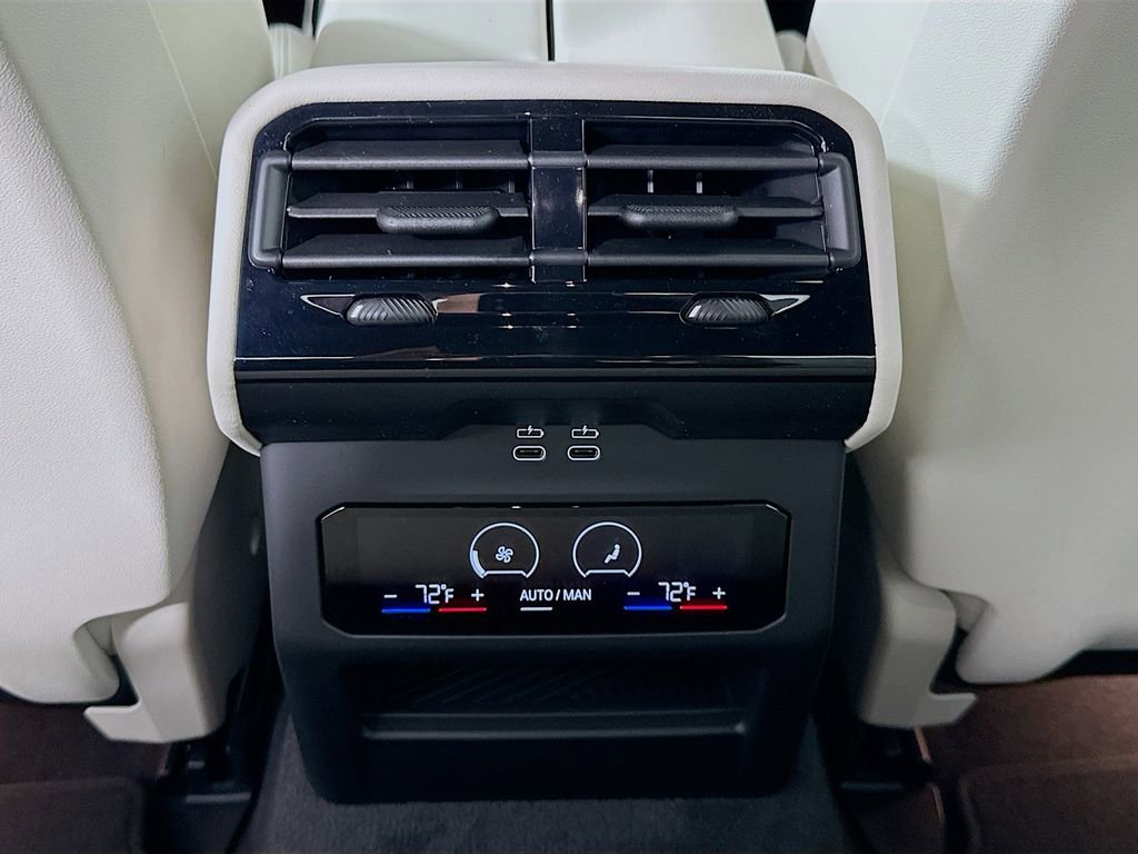 New 2026 BMW i5 eDrive40 w/ M Sport Package image 18