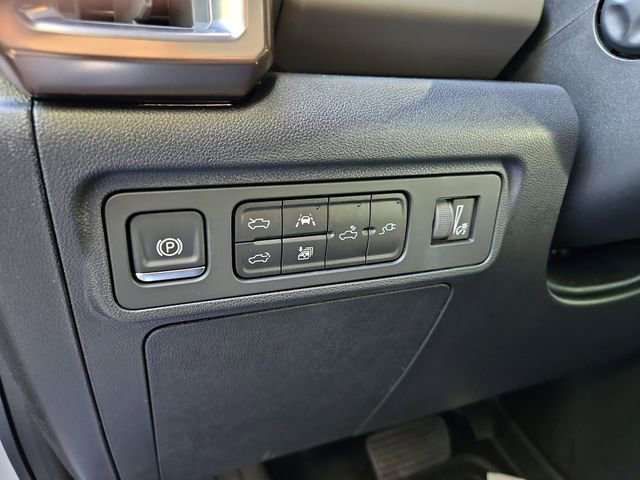 New 2025 GMC Hummer EV 2X image 13