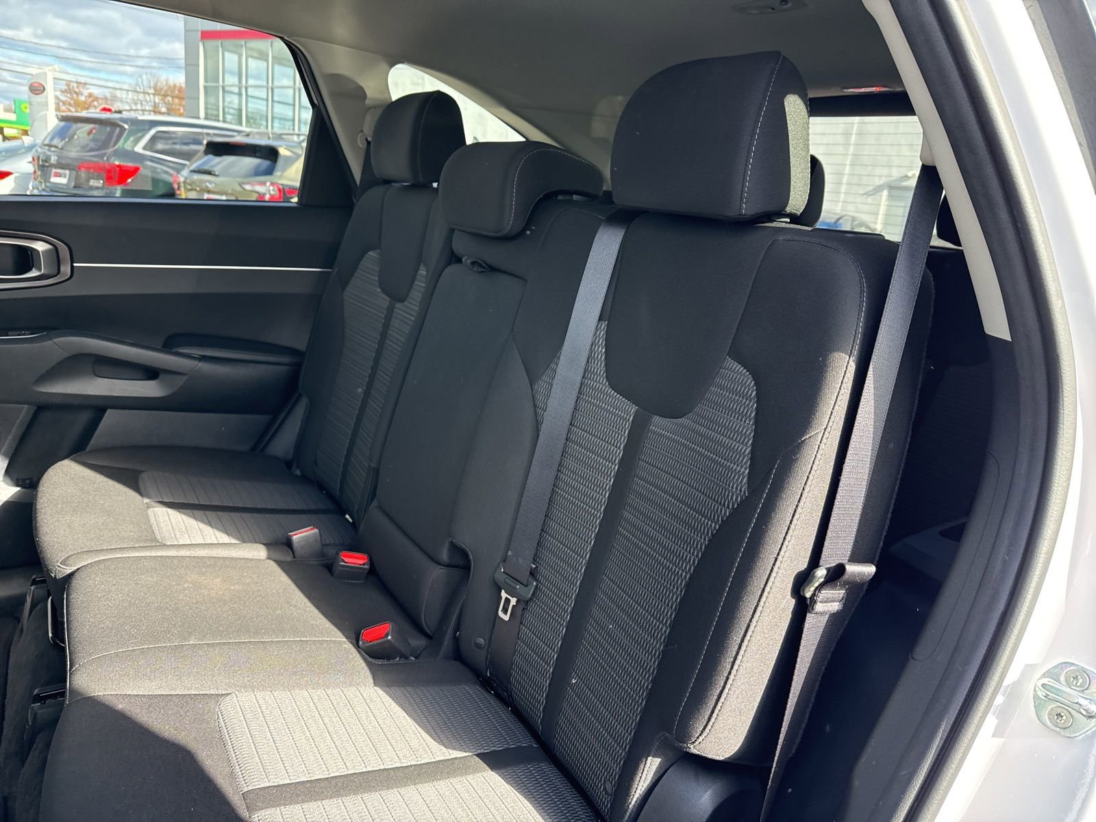 Used 2022 Kia Sorento LX image 13