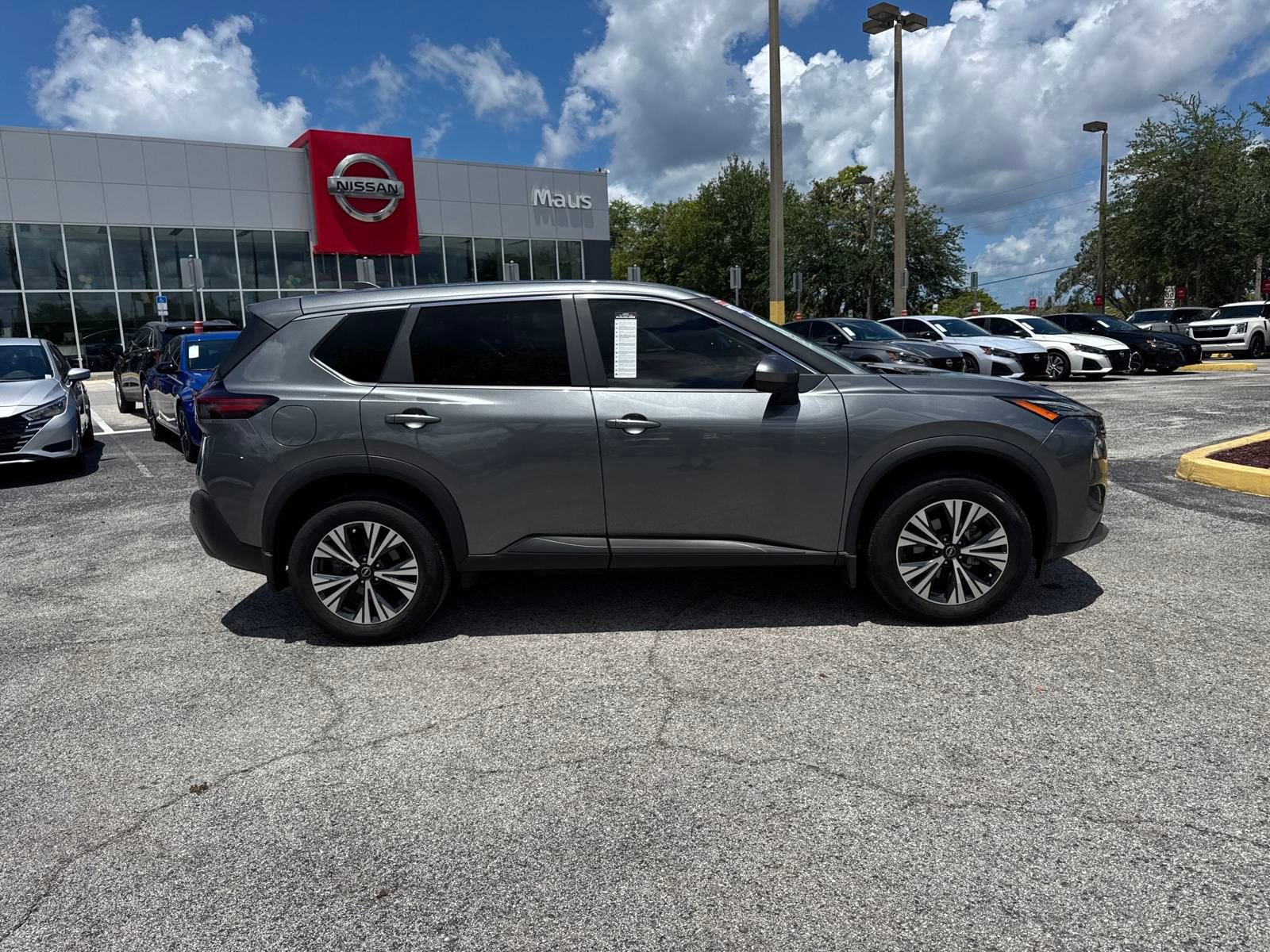 Certified 2023 Nissan Rogue SV image 4