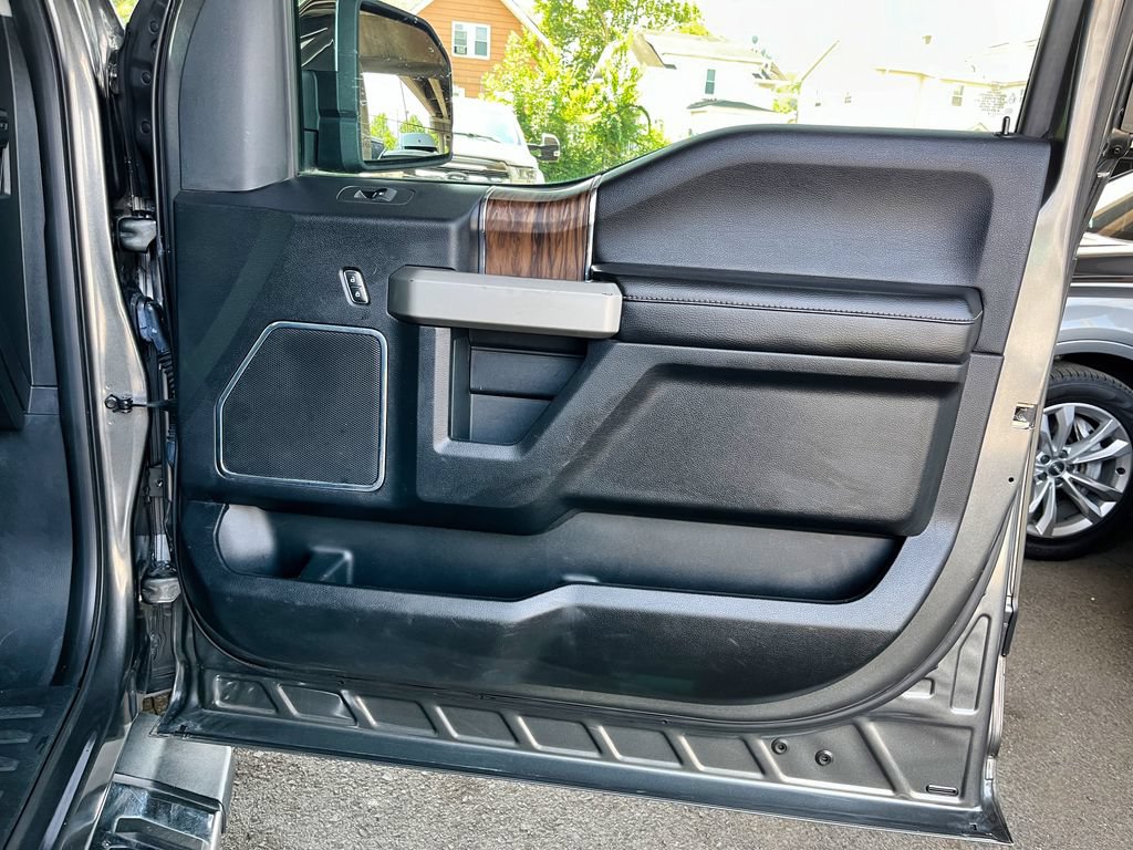 Used 2018 Ford F150 Lariat w/ Equipment Group 502A Luxury AWD/4WD image 54
