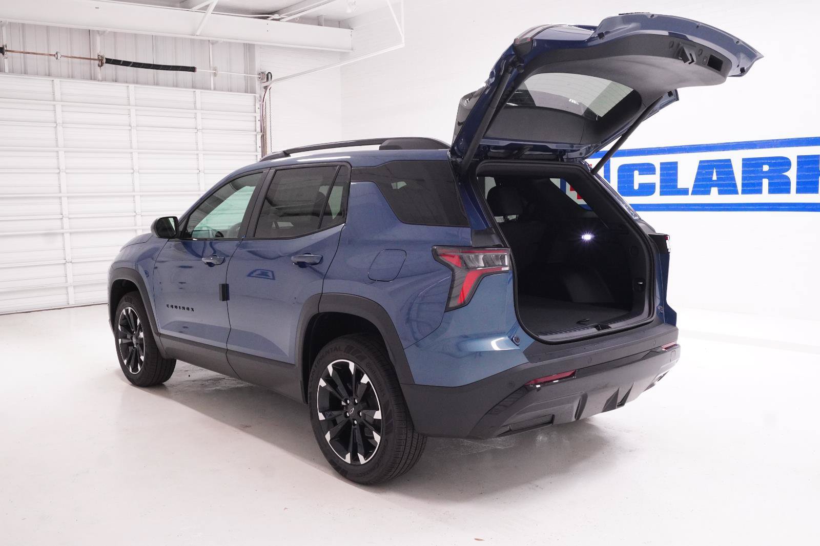 New 2027 Chevrolet Equinox RS FWD image 33