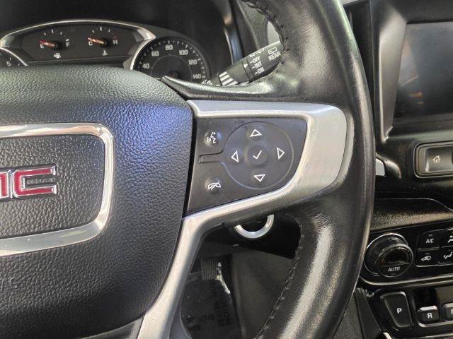 Used 2020 GMC Terrain SLE w/ Driver Convenience Package FWD image 17