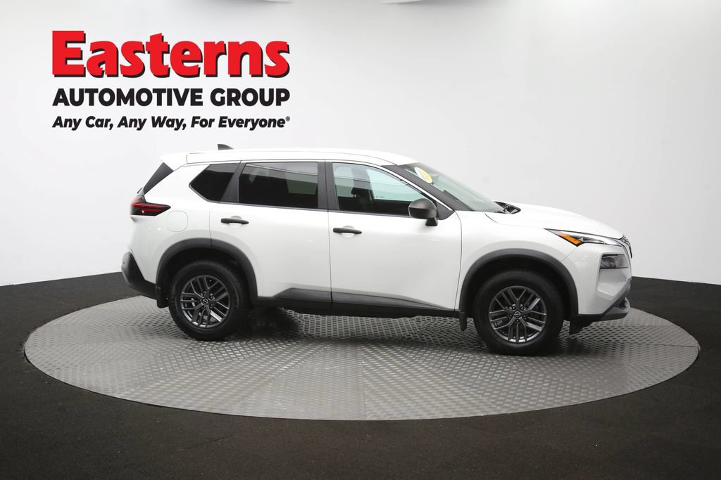 Used 2023 Nissan Rogue S AWD/4WD image 41