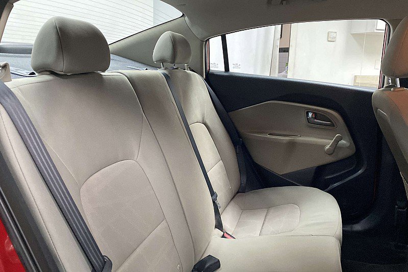 Used 2015 Kia Rio LX image 25