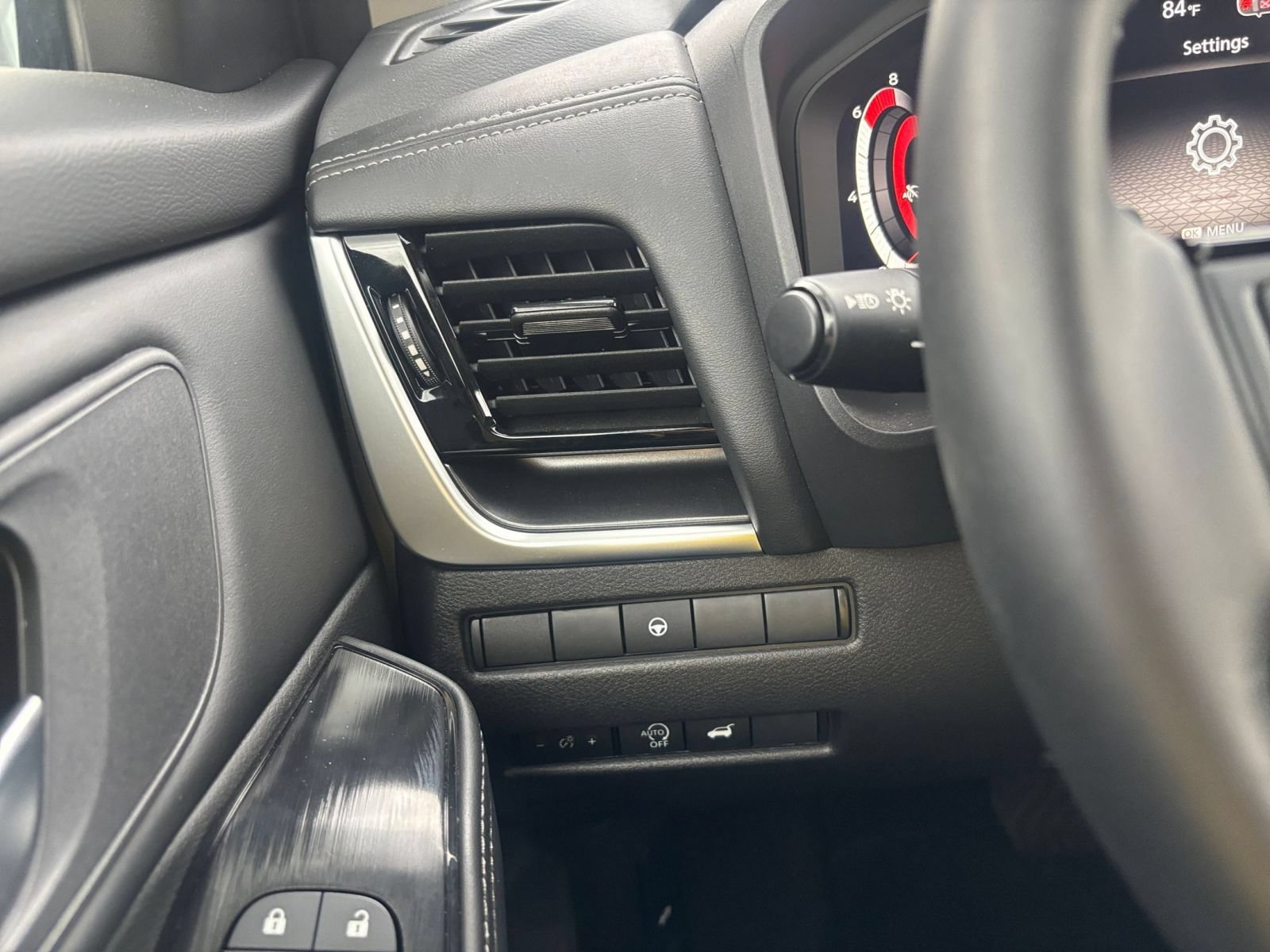 Used 2026 Nissan Rogue SL FWD image 36