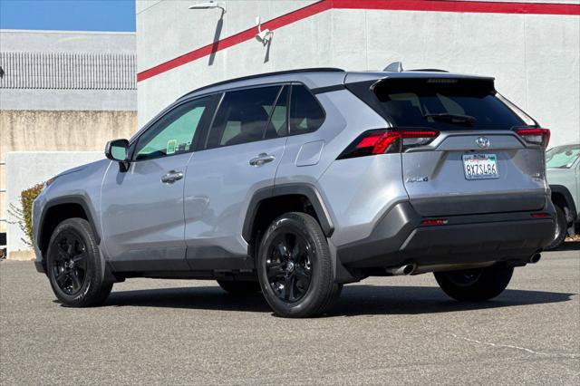 Certified 2021 Toyota RAV4 XLE w/ XLE Grade Weather Package AWD/4WD image 7