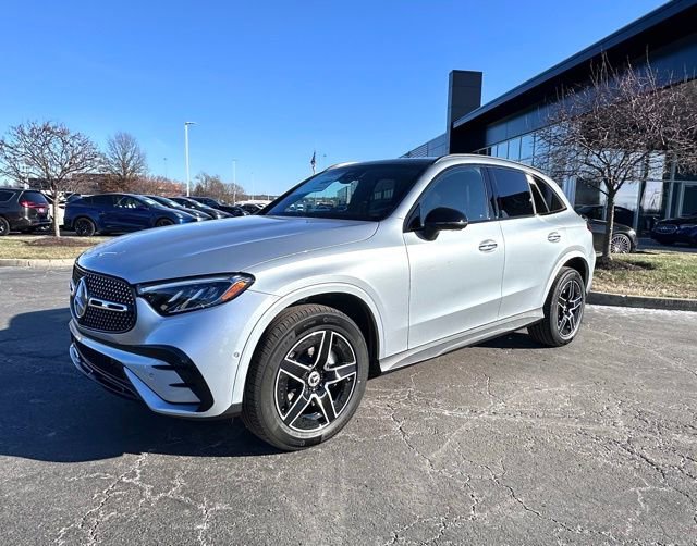 New 2026 Mercedes-Benz GLC 300 4MATIC image 3