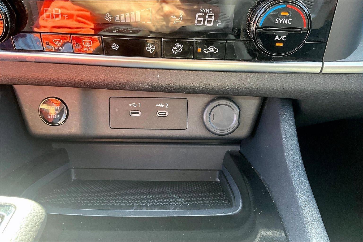 Used 2025 Nissan Rogue SV AWD/4WD image 16