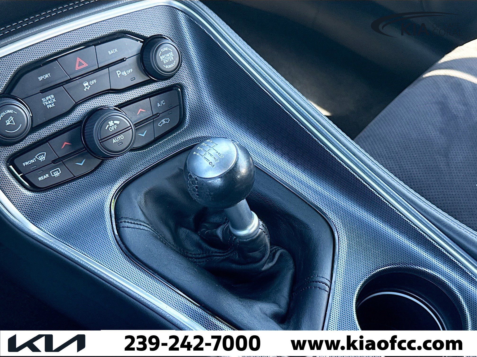 Used 2015 Dodge Challenger R/T Scat Pack w/ Leather Interior Group image 24