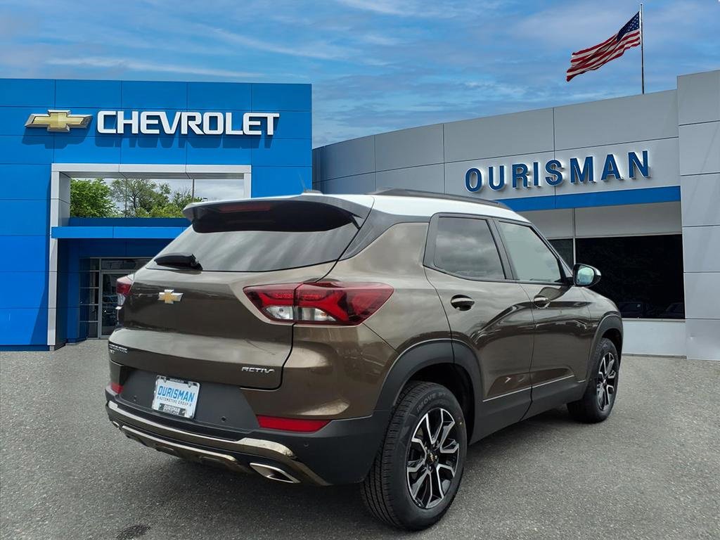Used 2021 Chevrolet TrailBlazer ACTIV w/ Sun and Liftgate Package image 3