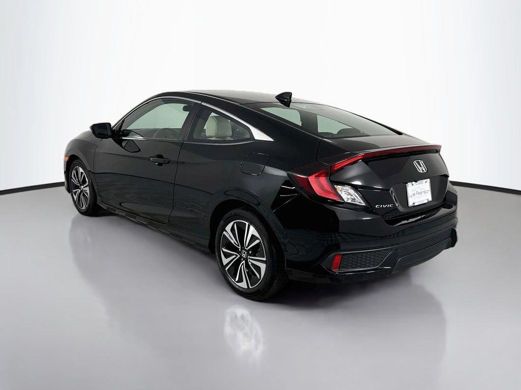 Used 2018 Honda Civic EX-T image 3