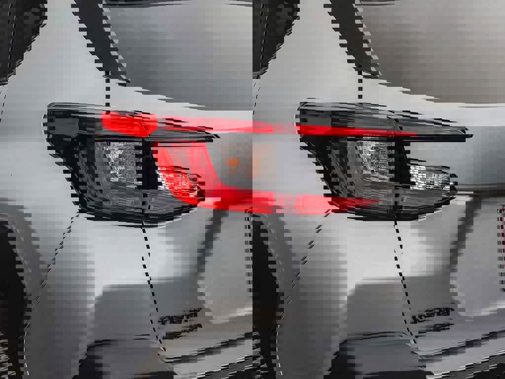 Used 2024 Subaru Crosstrek 2.5i Wilderness w/ Crosstrek Mirror Package image 17