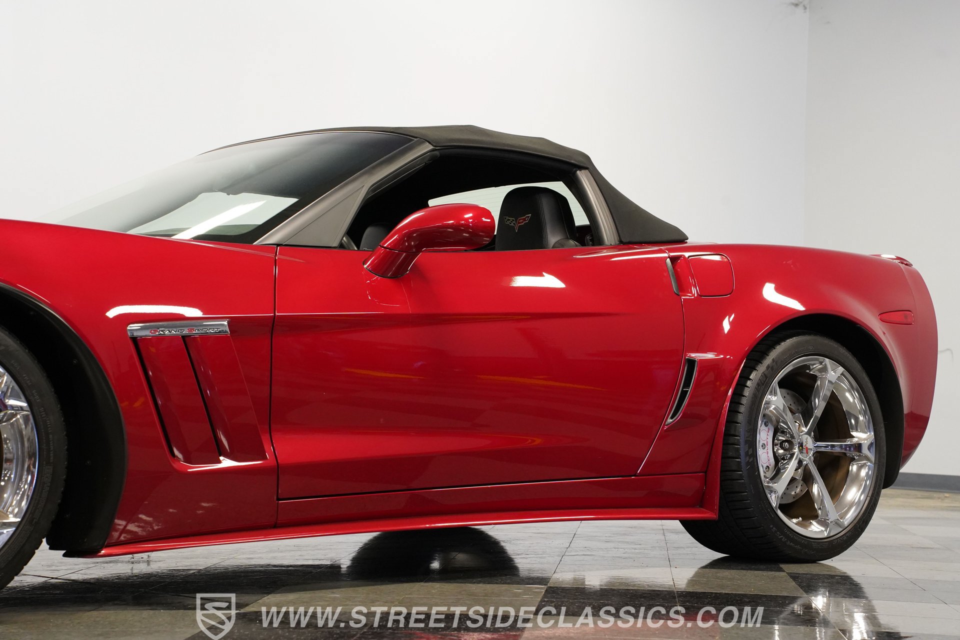 Used 2012 Chevrolet Corvette Grand Sport w/ 3LT Preferred Equipment Group RWD image 23