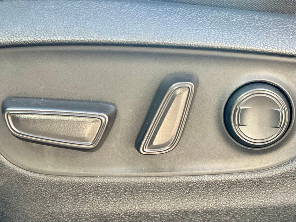 Used 2024 Toyota RAV4 XLE image 27