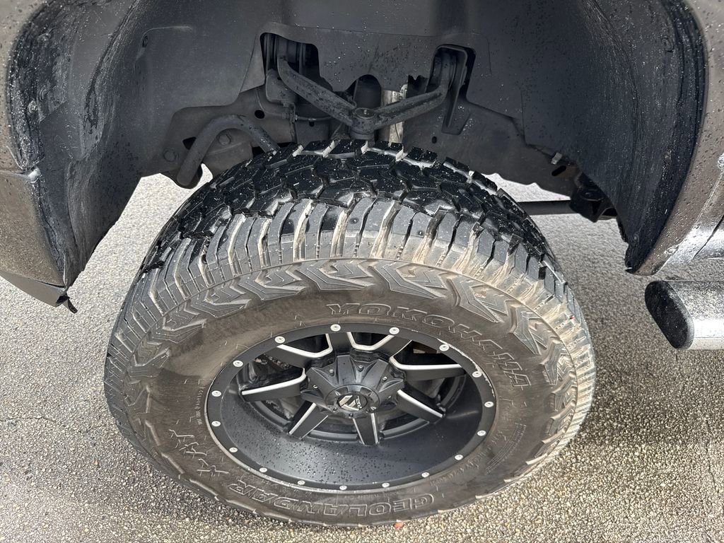 Used 2014 GMC Sierra 2500 Denali w/ Suspension Package, Off-Road image 11