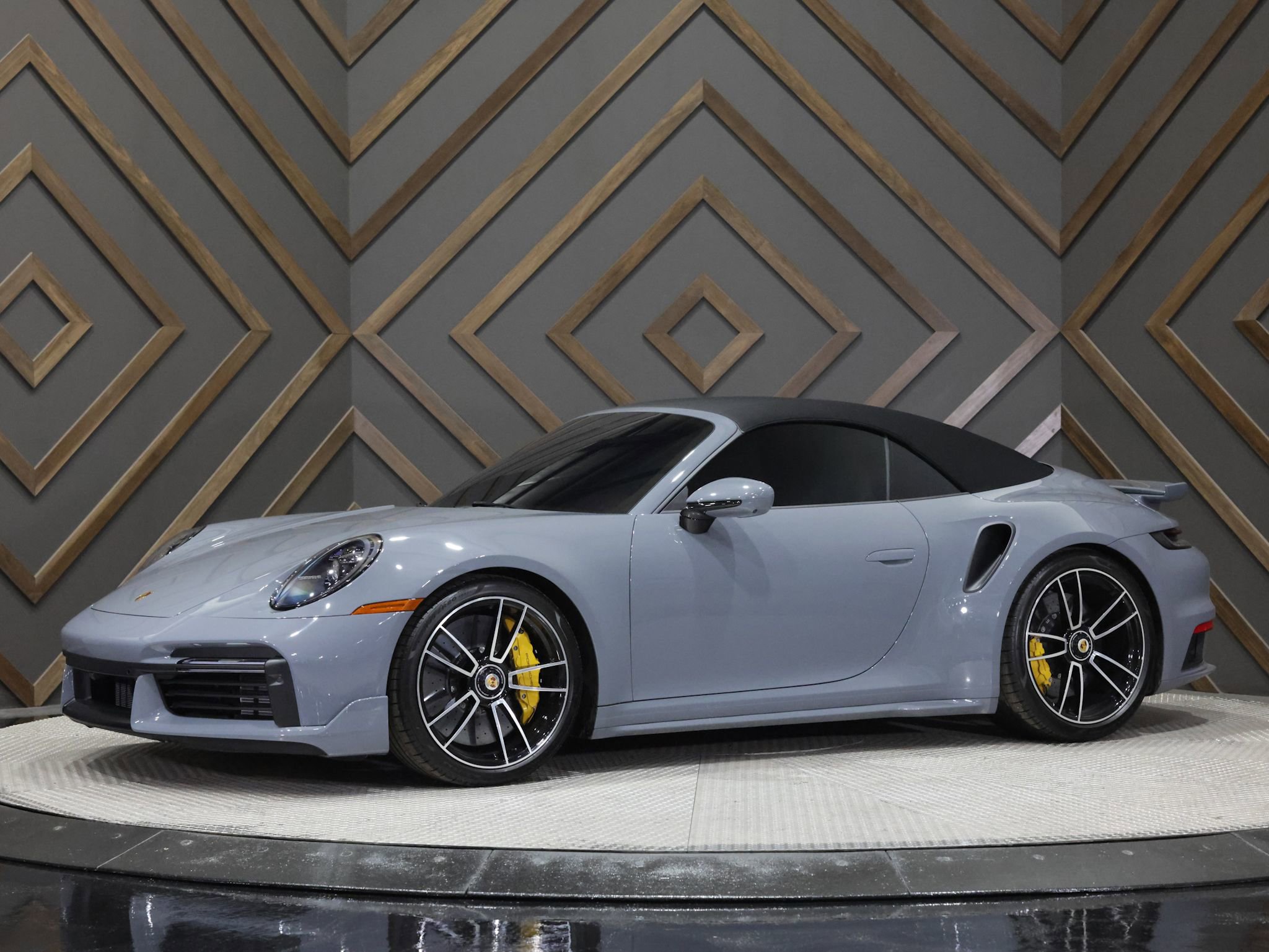 Used 2025 Porsche 911 Turbo S image 26
