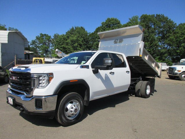 Used 2023 GMC Sierra 3500 Pro w/ Convenience Package AWD/4WD image 4