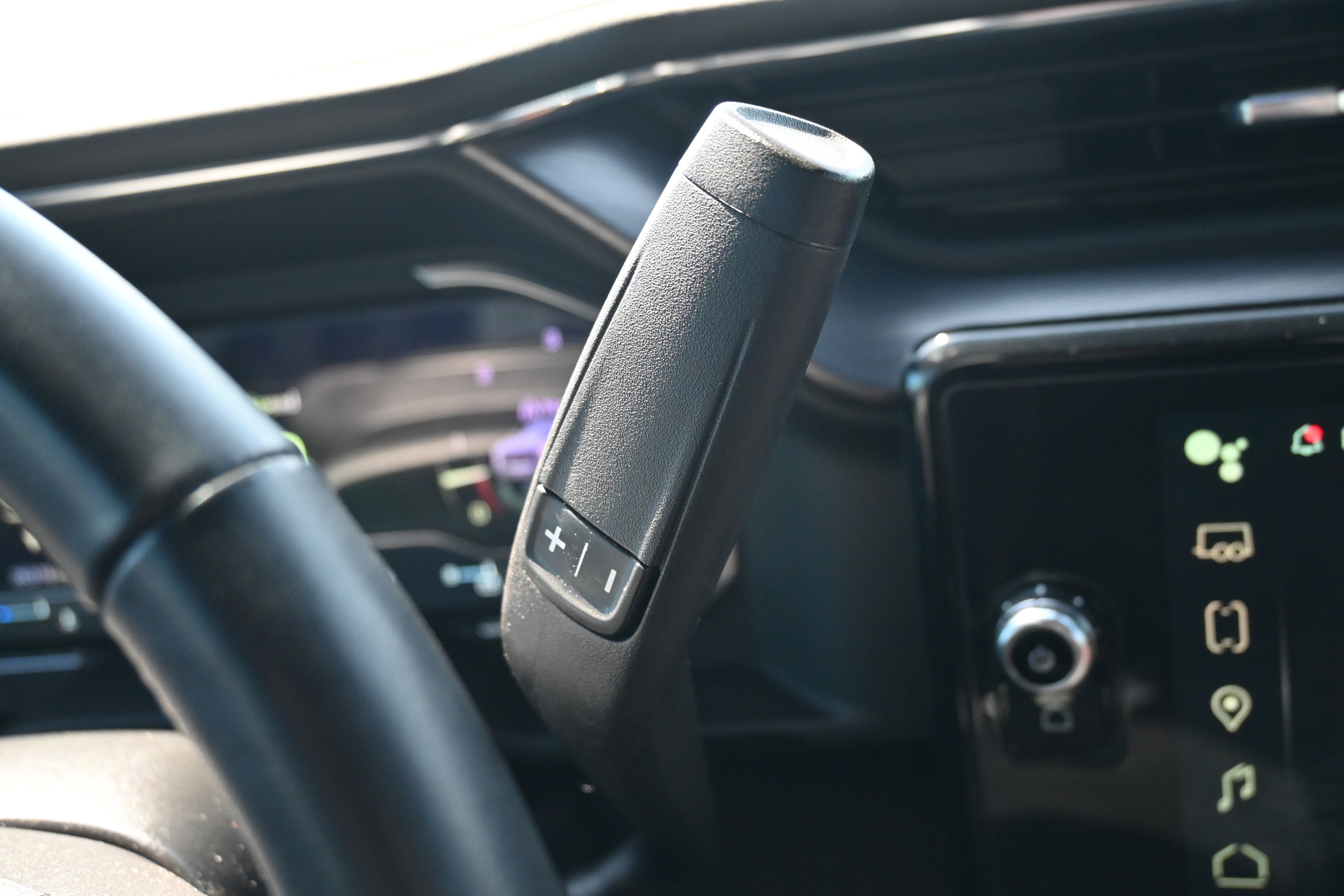 Used 2025 GMC Sierra 2500 Denali Ultimate w/ Max Trailering Package image 20