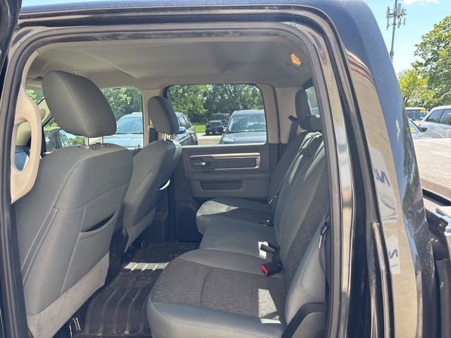Used 2018 RAM 1500 SLT AWD/4WD image 8