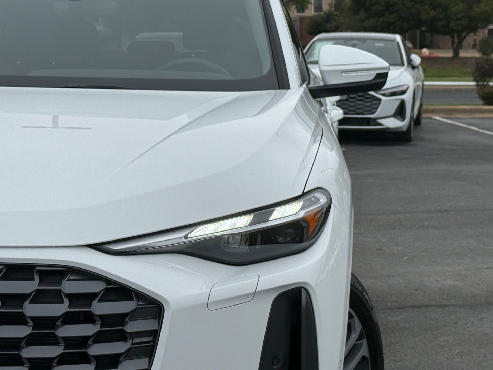 Certified 2025 Audi Q5 Premium w/ Convenience Package image 3