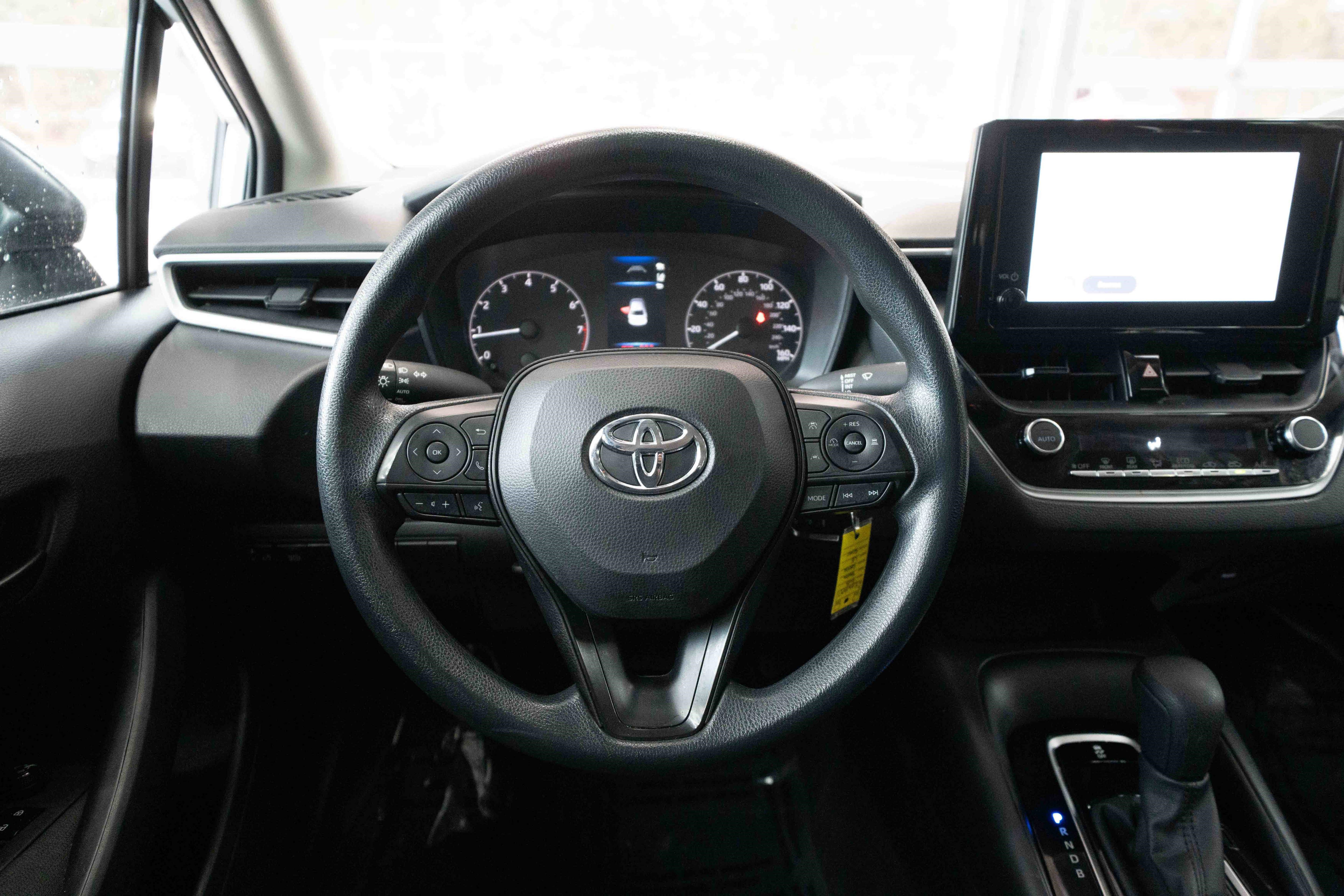 Used 2023 Toyota Corolla LE image 21