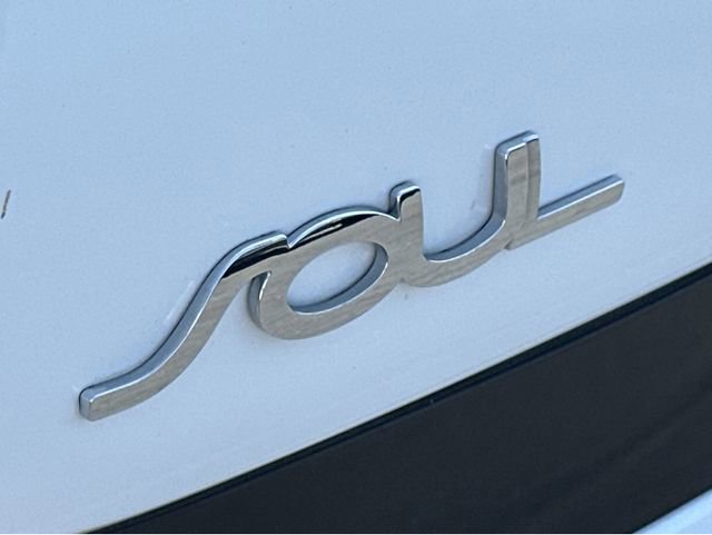 Used 2015 Kia Soul EV FWD image 42