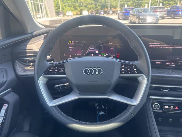 Used 2025 Audi Q5 Premium w/ Convenience Package AWD/4WD image 32