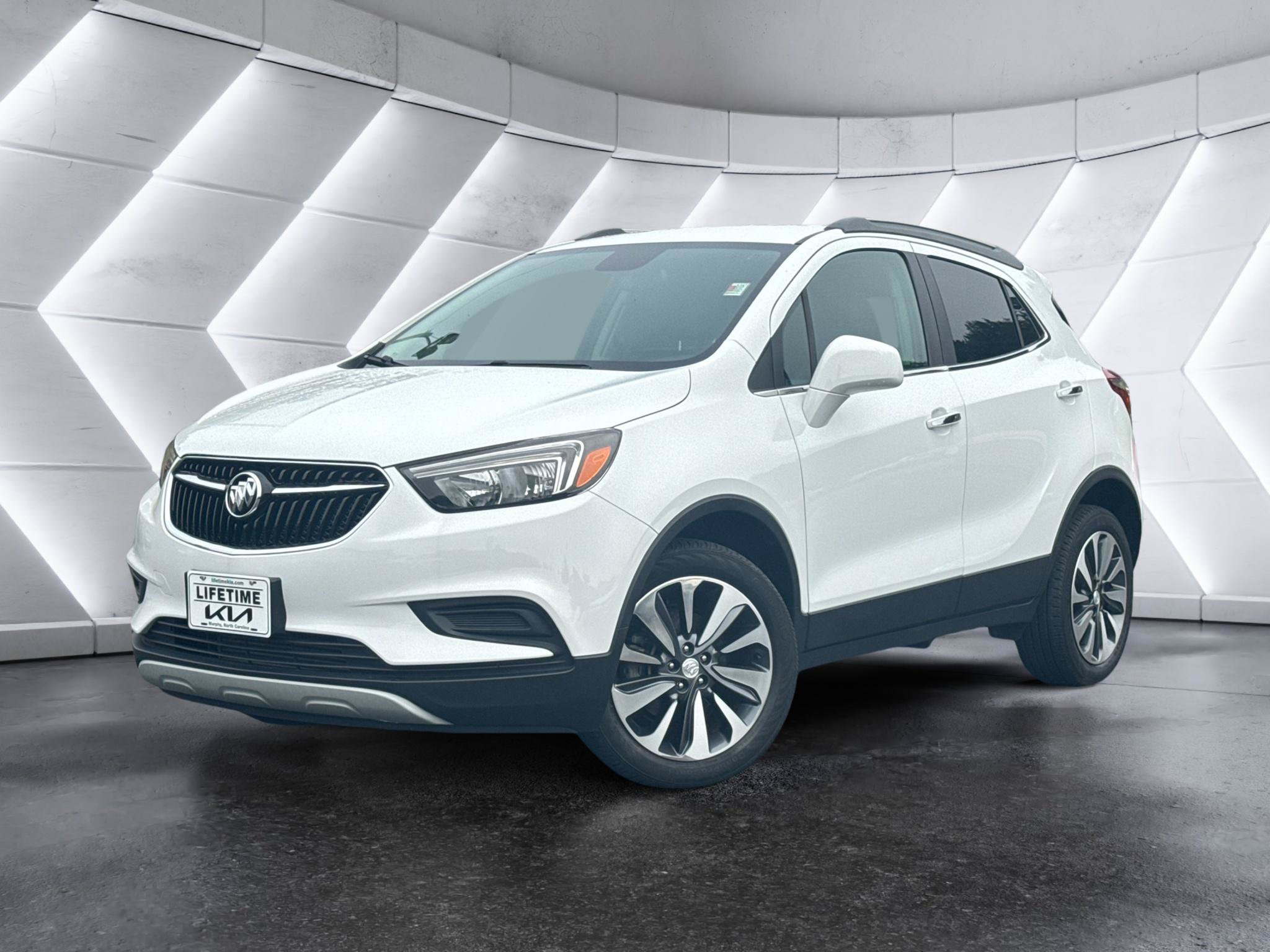 Used 2022 Buick Encore Preferred w/ Safety Package AWD/4WD image 1