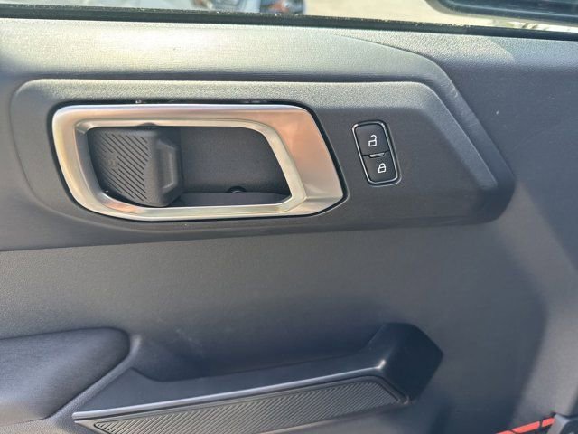 New 2025 Ford Bronco Raptor image 32