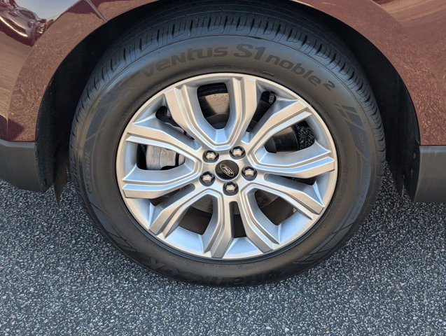 Used 2023 Ford Edge Titanium AWD/4WD image 9