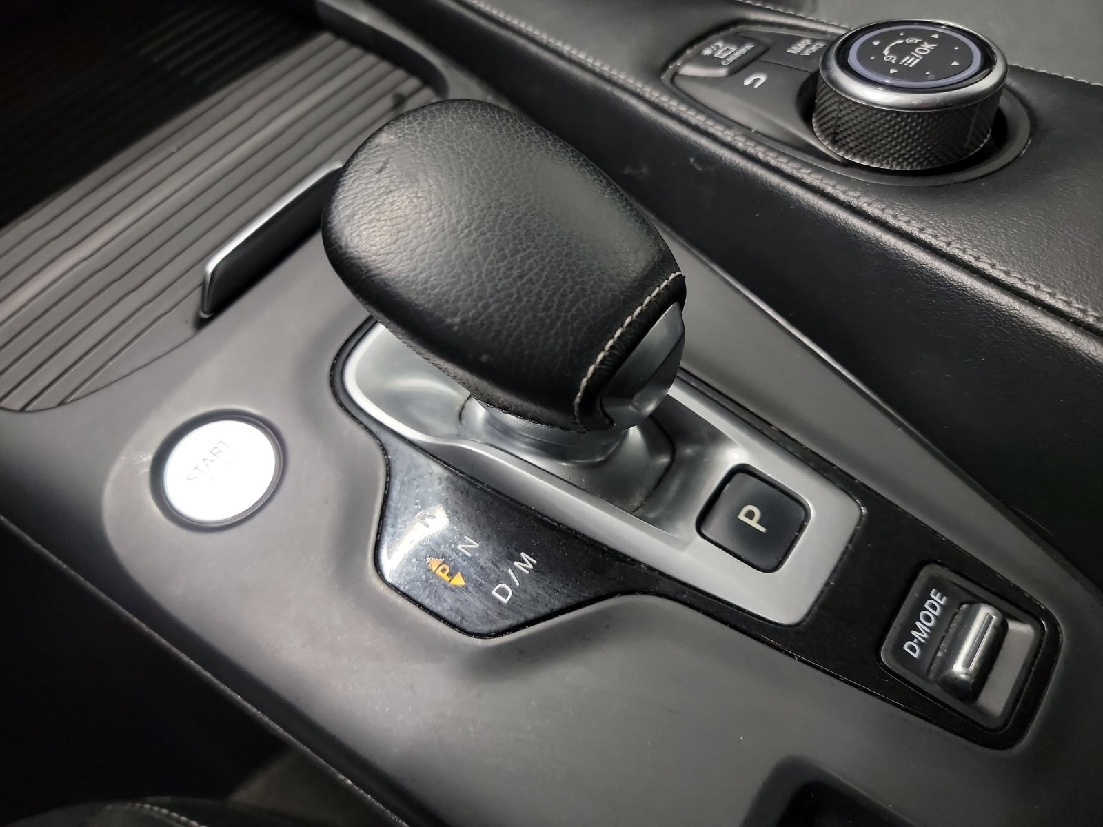 Used 2019 INFINITI QX50 Essential w/ Premium Heat Package AWD/4WD image 27