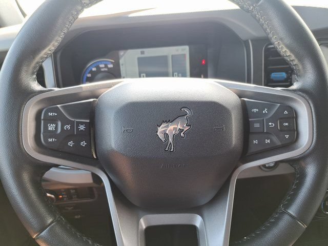 Used 2023 Ford Bronco Black Diamond AWD/4WD image 15