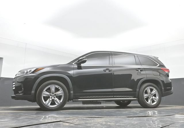 Used 2019 Toyota Highlander Limited FWD image 48