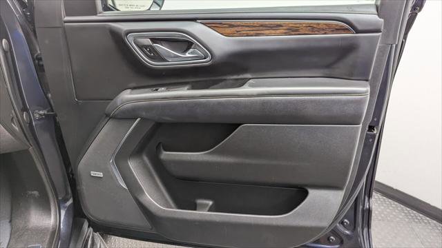 Used 2023 Chevrolet Suburban Premier RWD image 24