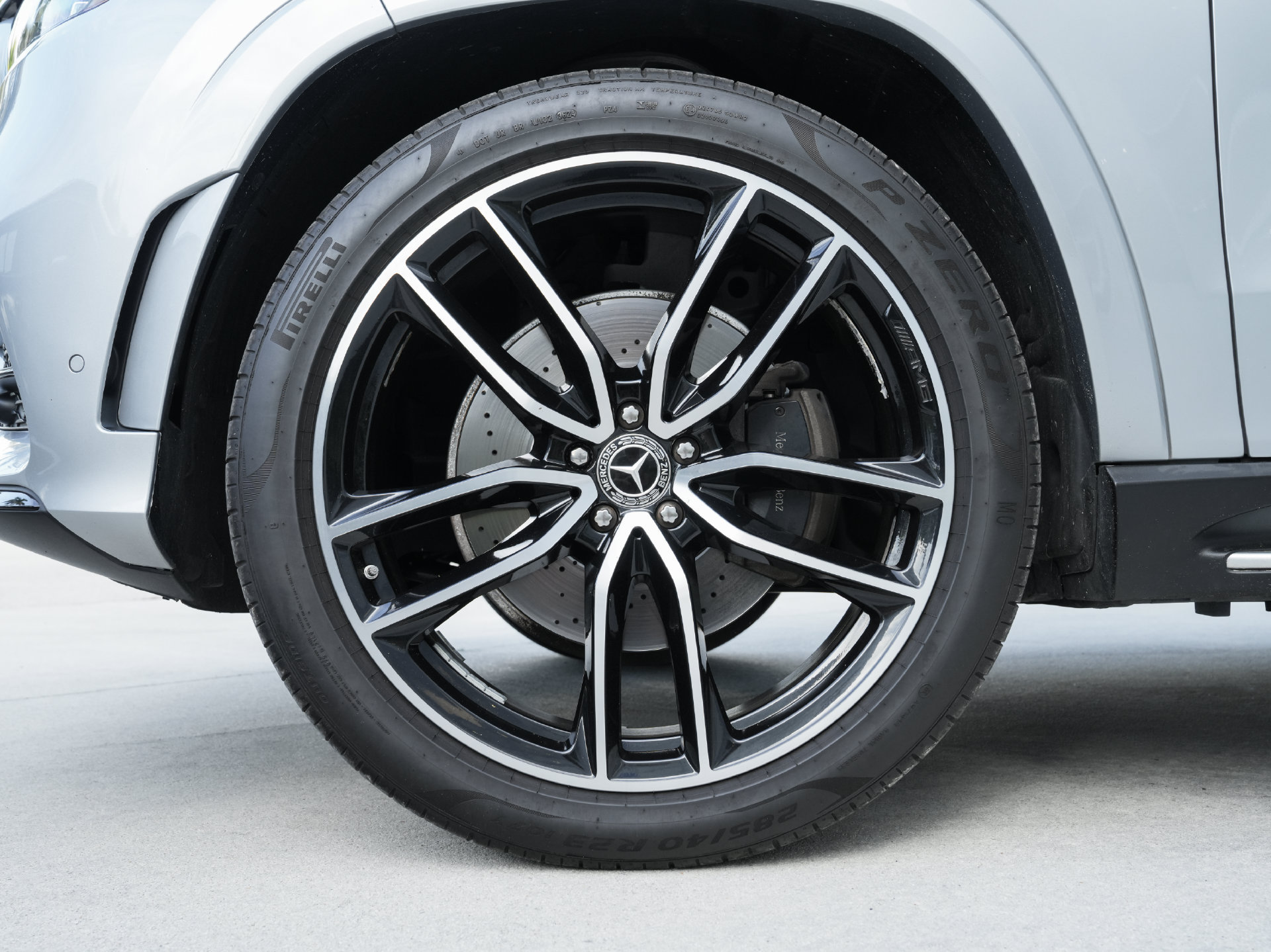Used 2023 Mercedes-Benz GLS 450 4MATIC image 32