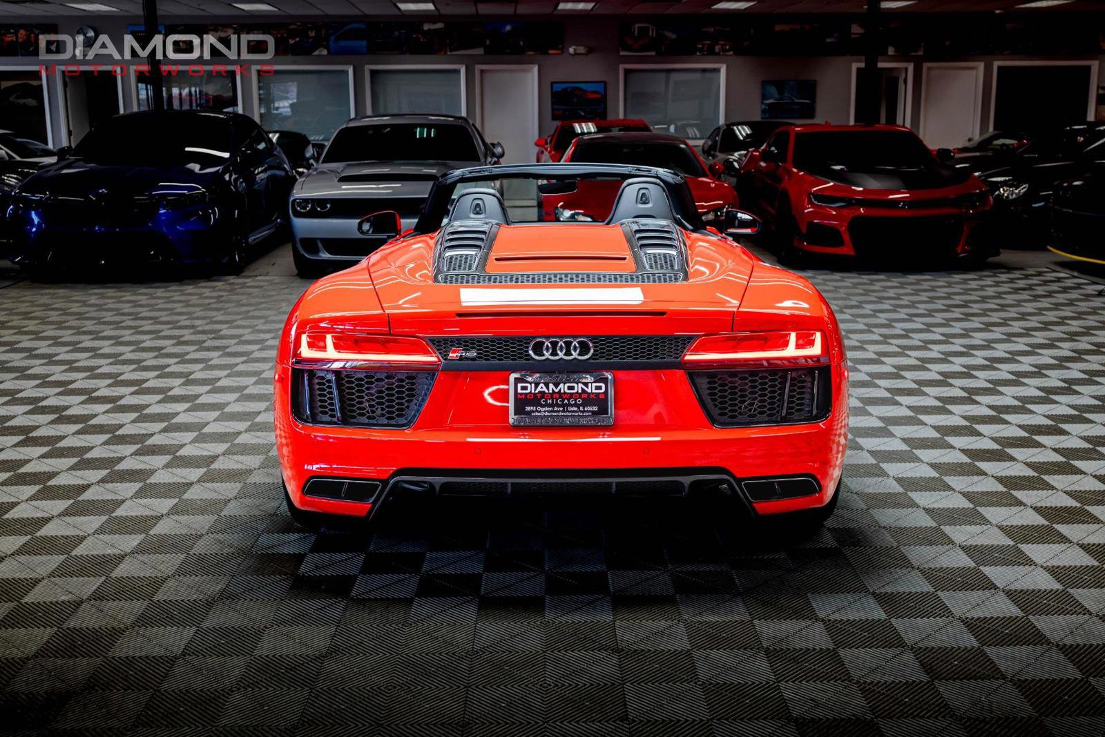 Used 2018 Audi R8 V10 w/ Carbon Exterior Package image 25