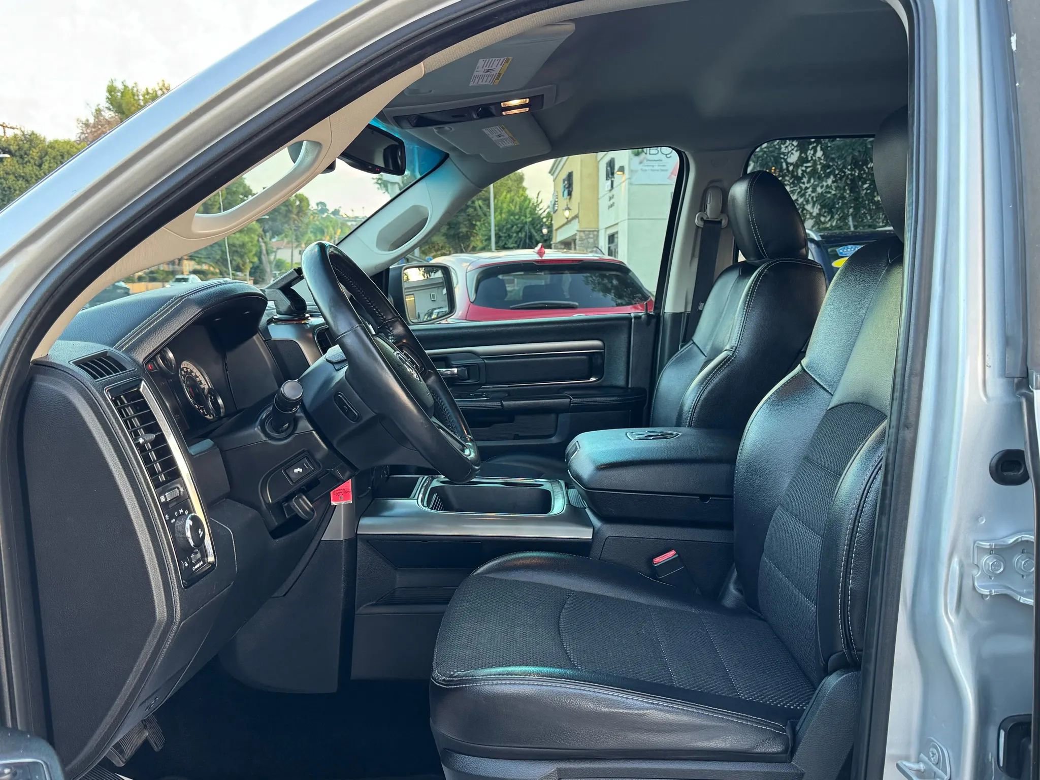 Used 2016 RAM 1500 Sport RWD image 11