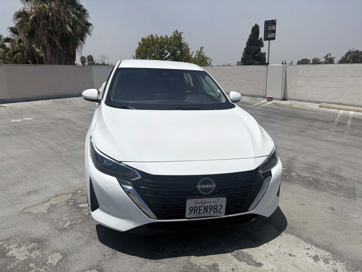 Used 2024 Nissan Sentra SV FWD image 27