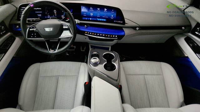 Used 2025 Cadillac Optiq Sport 2 AWD/4WD image 52
