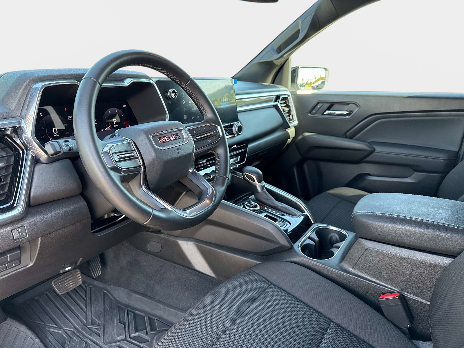 Used 2025 GMC Canyon Elevation w/ Convenience Package AWD/4WD image 32