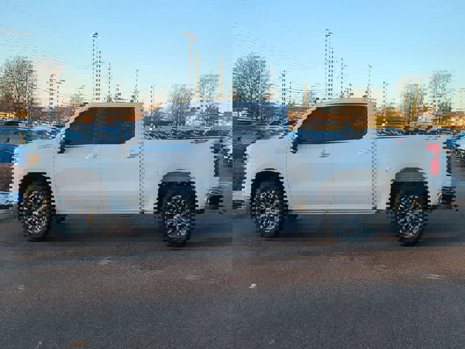 Used 2022 Chevrolet Silverado 1500 LT image 5